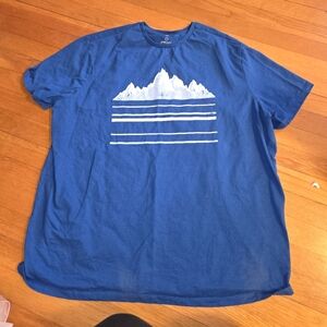 NWOT Goodfellow & Co. Mountain T-Shirt